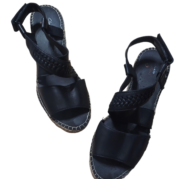 10 Clark's black wedges - Picture 2 of 9